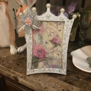 Crown Picture Frame
